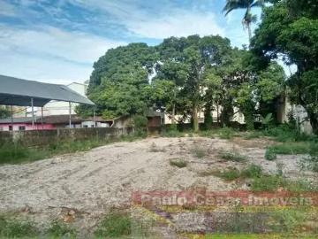 Terreno / Lote para Venda em Araruama/RJ Centro