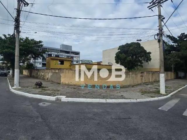 Terreno / Lote para Venda em Araruama/RJ Centro