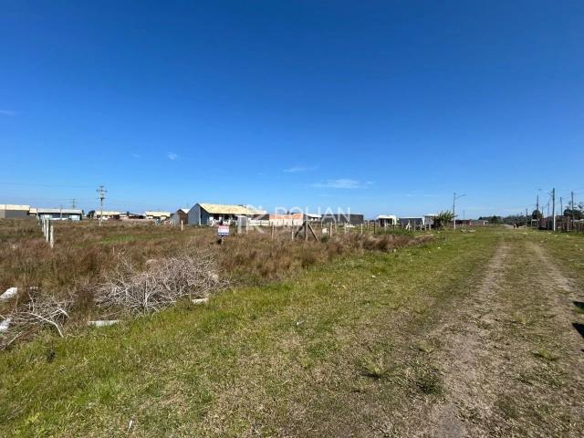 Terreno / Lote para Venda em Arroio do Sal/RS Quatro Lagos