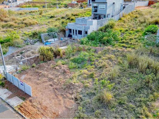 Terreno / Lote para Venda em Atibaia/SP Loteamento Vale das Flores