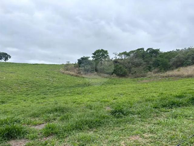 Terreno / Lote para Venda em Atibaia/SP Laranja Azeda