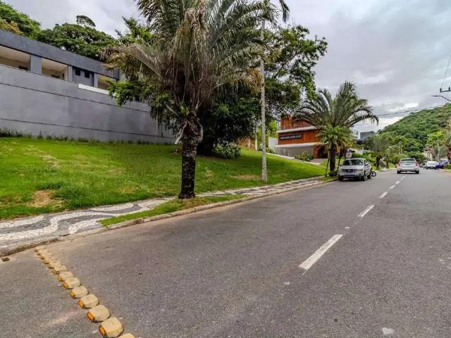Terreno / Lote para Venda em Balneário Camboriú/SC Barra