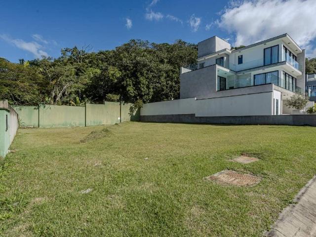 Terreno / Lote para Venda em Balneário Camboriú/SC Praia do Estaleirinho