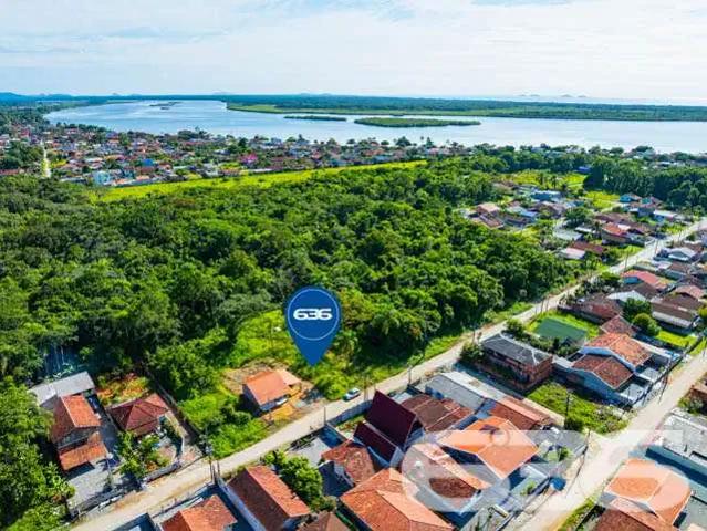Terreno / Lote para Venda em Balneário Barra do Sul/SC Costeira