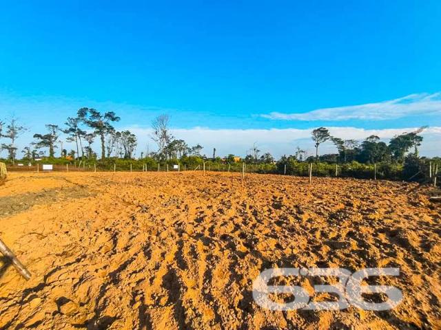 Terreno / Lote para Venda em Balneário Barra do Sul/SC Salinas