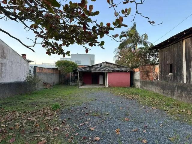 Terreno / Lote para Venda em Balneário Barra do Sul/SC Salinas