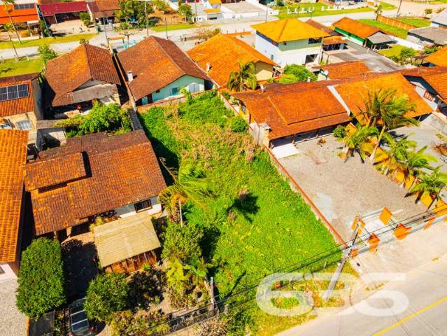 Terreno / Lote para Venda em Balneário Barra do Sul/SC Salinas