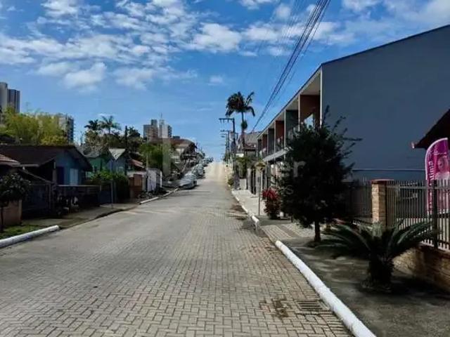 Terreno / Lote para Venda em Balneário Piçarras/SC Centro