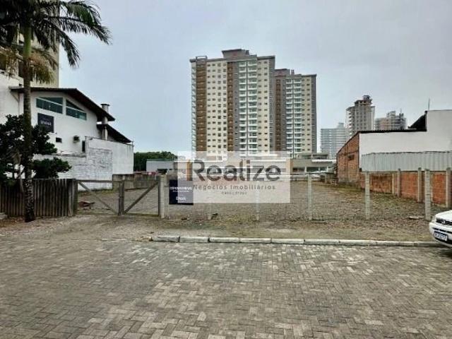 Terreno / Lote para Venda em Balneário Piçarras/SC Centro