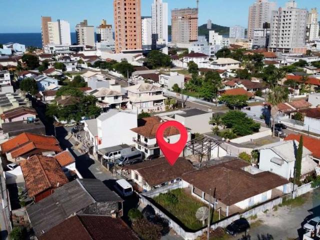 Terreno / Lote para Venda em Balneário Piçarras/SC Centro