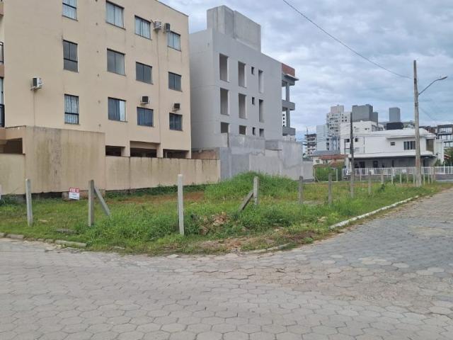 Terreno / Lote para Venda em Balneário Piçarras/SC Itacolomi