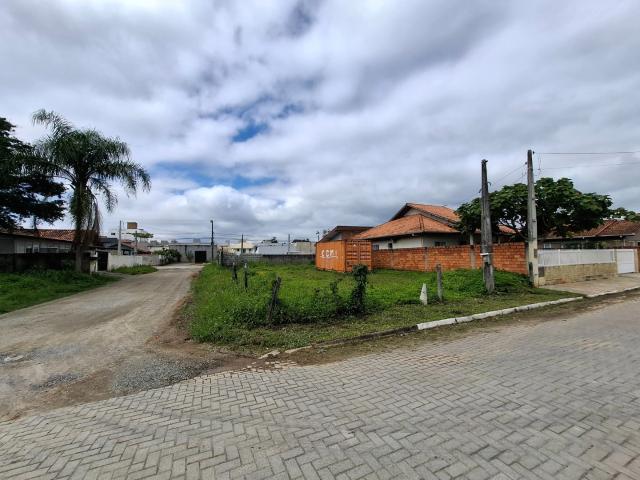 Terreno / Lote para Venda em Balneário Piçarras/SC Itacolomi