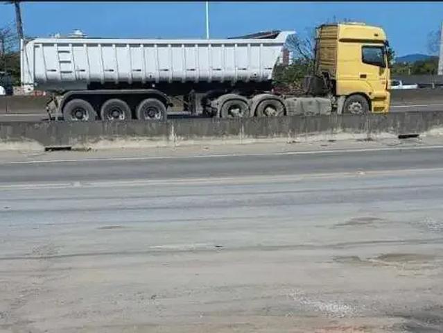 Terreno / Lote para Venda em Balneário Piçarras/SC Itacolomi