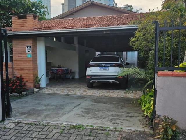Terreno / Lote para Venda em Balneário Piçarras/SC Itacolomi