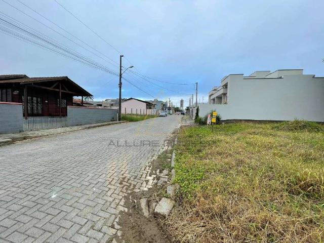 Terreno / Lote para Venda em Balneário Piçarras/SC Itacolomi
