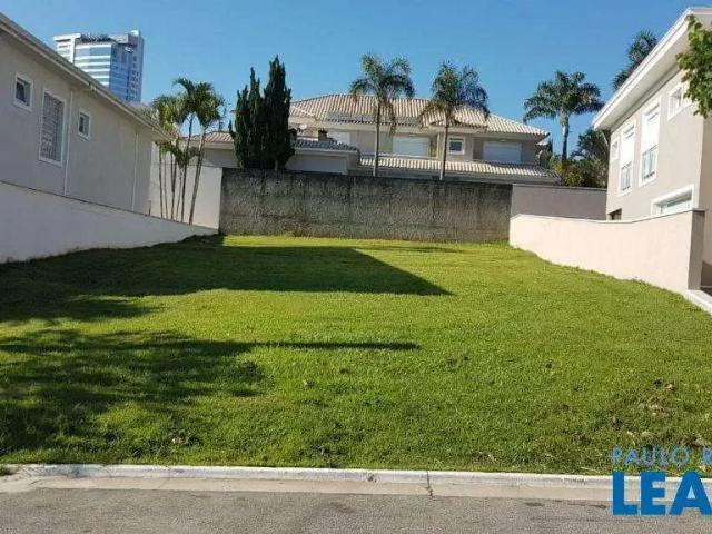 Terreno / Lote para Venda em Barueri/SP Alphaville