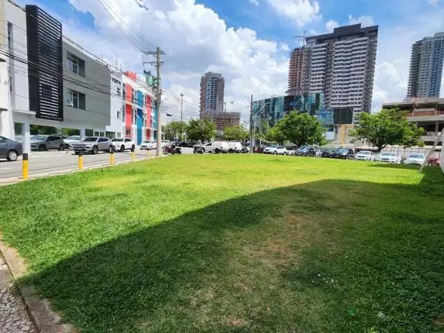 Terreno / Lote para Venda em Barueri/SP Alphaville Conde I