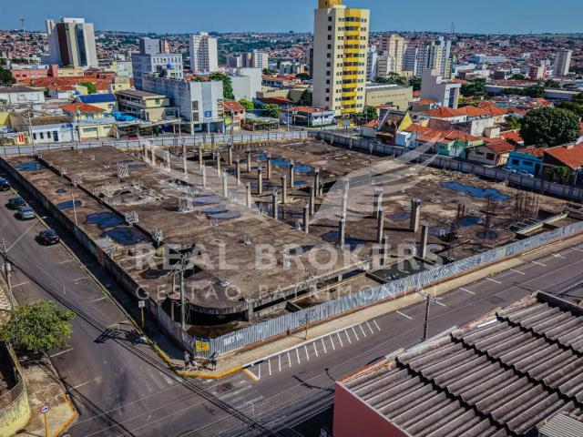 Terreno / Lote para Venda em Bauru/SP Centro