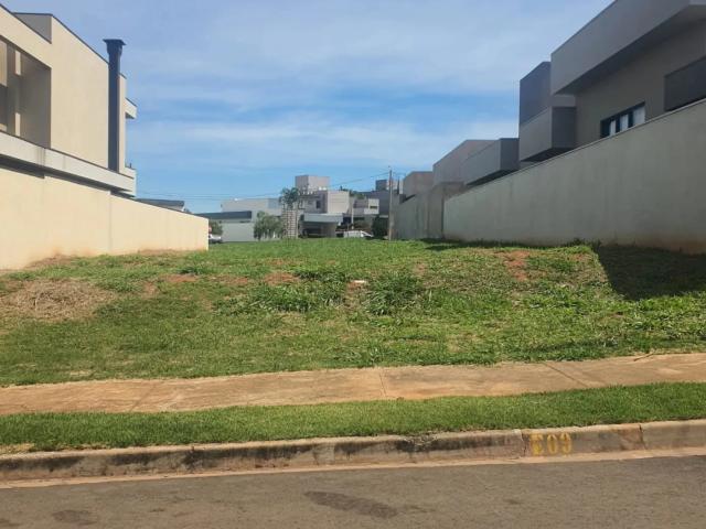 Terreno / Lote para Venda em Bauru/SP Cidade Jardim