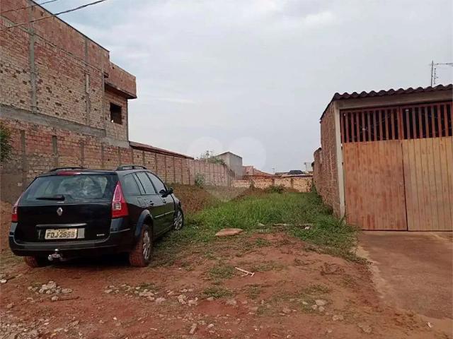 Terreno / Lote para Venda em Bauru/SP Conjunto Habitacional Isaura Pitta Garms