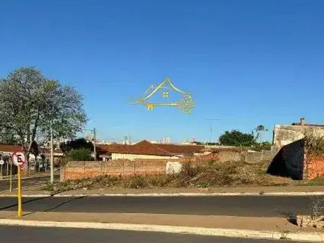 Terreno / Lote para Venda em Bauru/SP Vila Falcão