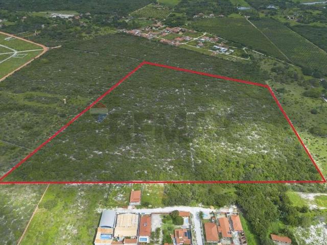 Terreno / Lote para Venda em Beberibe/CE Centro