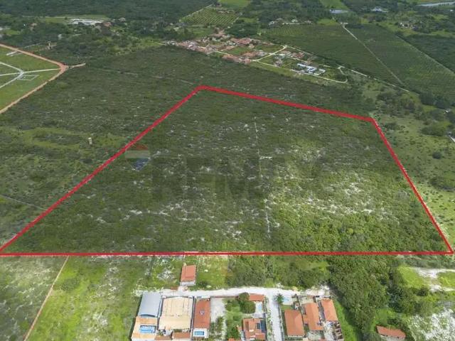 Terreno / Lote para Venda em Beberibe/CE Centro