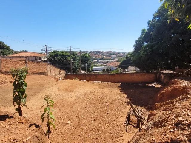 Terreno / Lote para Venda em Belo Horizonte/MG Goiânia