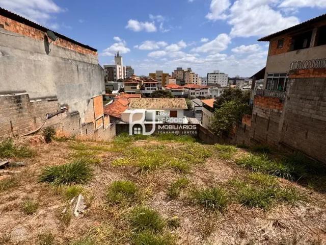 Terreno / Lote para Venda em Belo Horizonte/MG Heliópolis