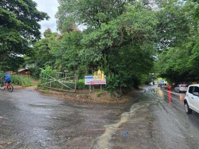Terreno / Lote para Venda em Betim/MG Marimbá