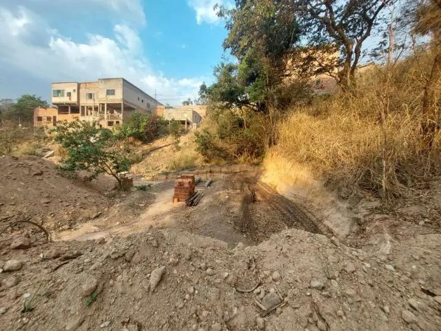 Terreno / Lote para Venda em Betim/MG Duque de Caxias