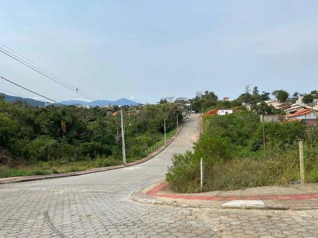 Terreno / Lote para Venda em Biguaçu/SC Fundos
