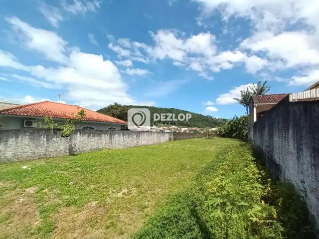 Terreno / Lote para Venda em Biguaçu/SC Fundos