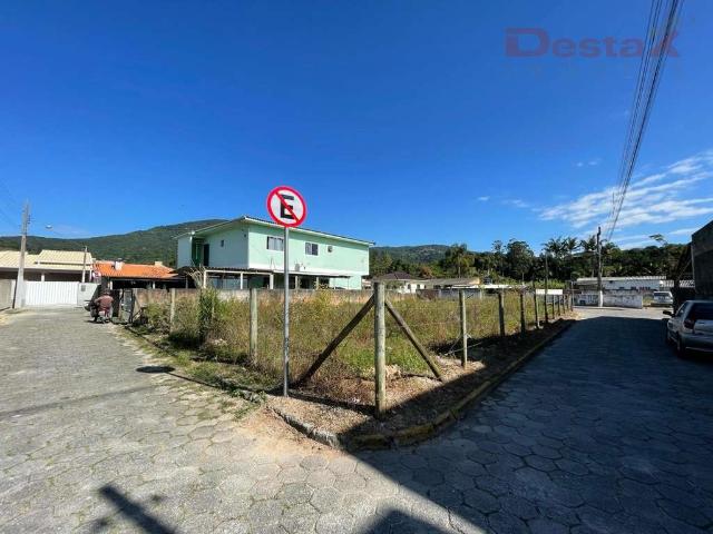 Terreno / Lote para Venda em Biguaçu/SC Fundos