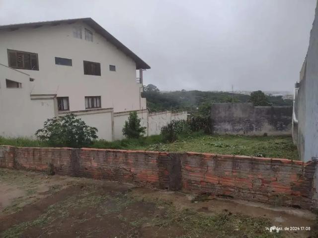 Terreno / Lote para Venda em Botucatu/SP Jardim Chácara dos Pinheiros