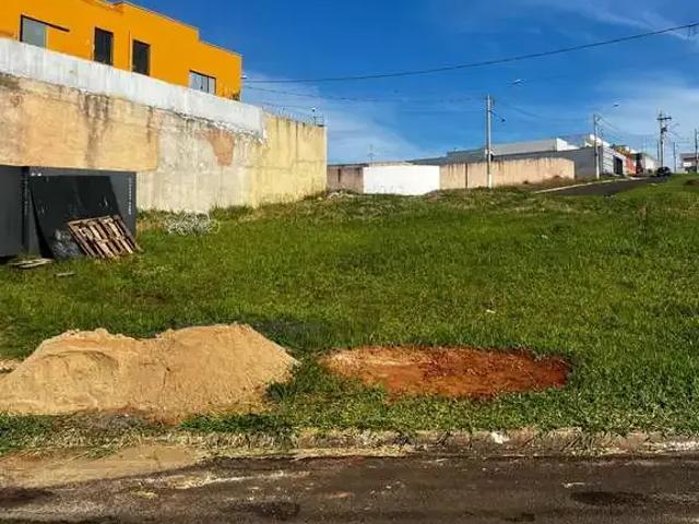 Terreno / Lote para Venda em Botucatu/SP Villas Paraíso