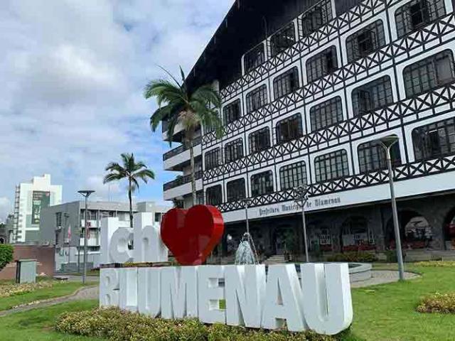 Terreno / Lote para Venda em Blumenau/SC Centro
