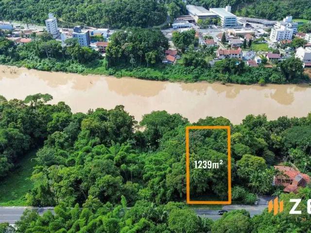 Terreno / Lote para Venda em Blumenau/SC Victor Konder