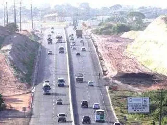 Terreno / Lote para Venda em Camaçari/BA Parafuso