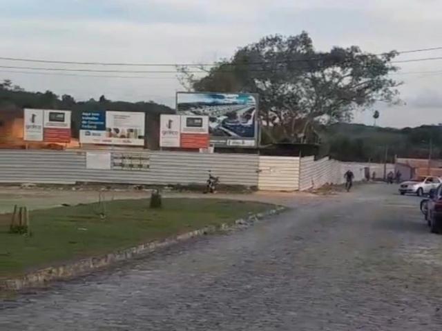 Terreno / Lote para Venda em Camaçari/BA Triângulo