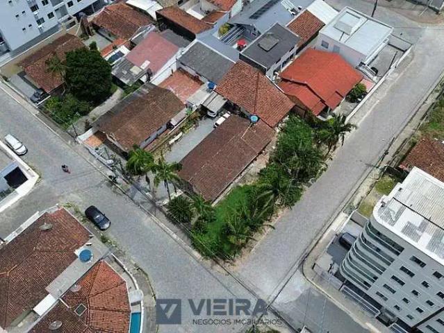 Terreno / Lote para Venda em Camboriú/SC Centro