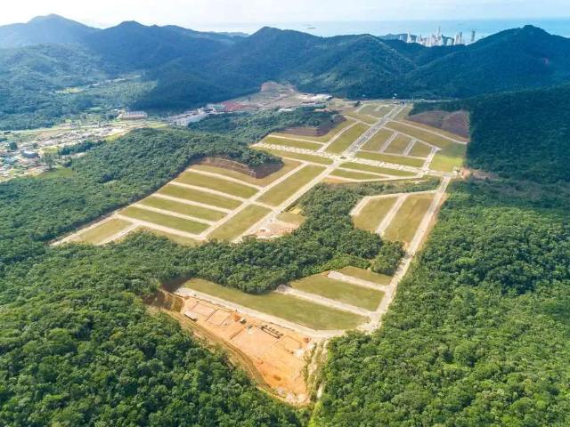 Terreno / Lote para Venda em Camboriú/SC Várzea do Ranchinho