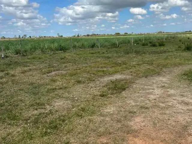 Terreno / Lote para Venda em Campos dos Goytacazes/RJ Goytacazes