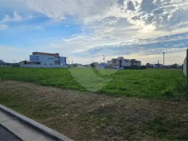 Terreno / Lote para Venda em Cabo Frio/RJ Ogiva