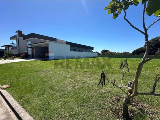 Terreno / Lote para Venda em Cabo Frio/RJ Ogiva