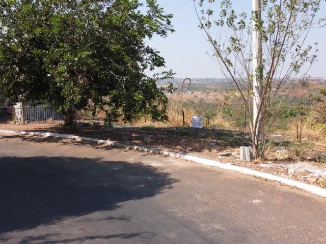 Terreno / Lote para Venda em Caldas Novas/GO Jardim dos Ipês