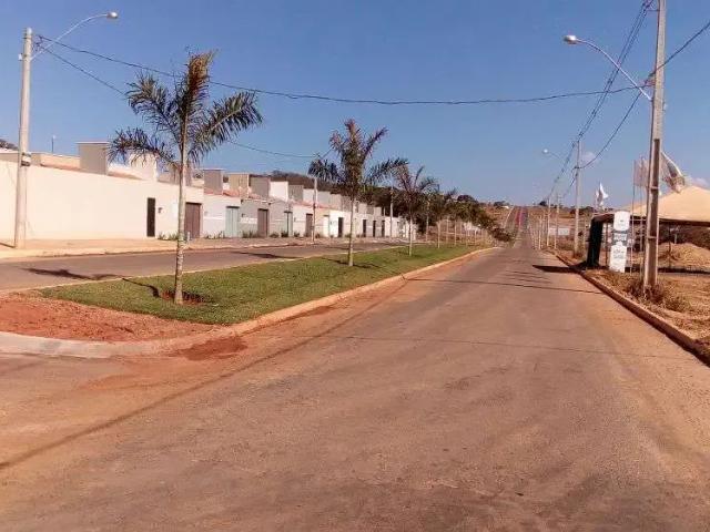 Terreno / Lote para Venda em Caldas Novas/GO Residencial Lago de Cristal