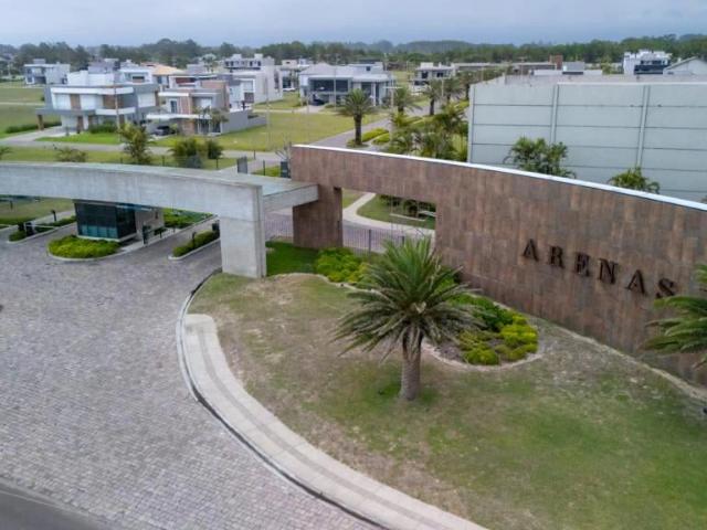 Terreno / Lote para Venda em Capão da Canoa/RS Curumim