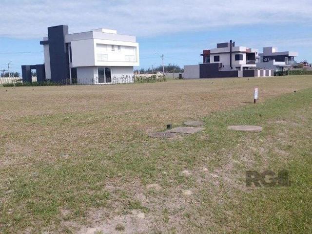 Terreno / Lote para Venda em Capão da Canoa/RS Curumim