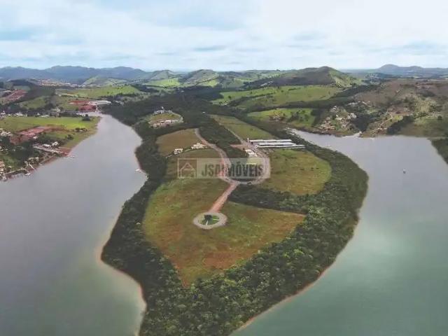 Terreno / Lote para Venda em Capitólio/MG Centro